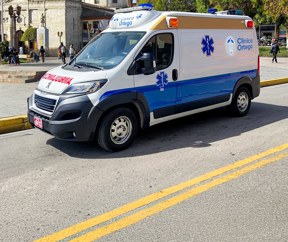 Ambulancia en Huancayo — Clínica Ortega, atención de primer nivel